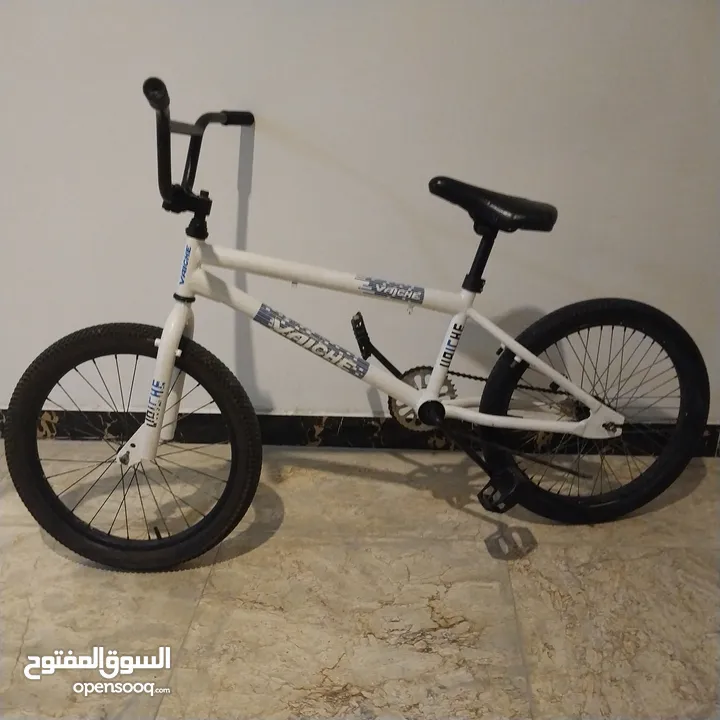 السلام عليكم بايسكل للبيع BMX