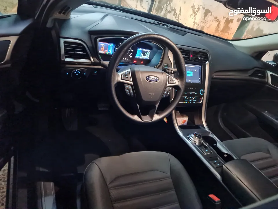 FORD FUSION HYBRID SE 2019