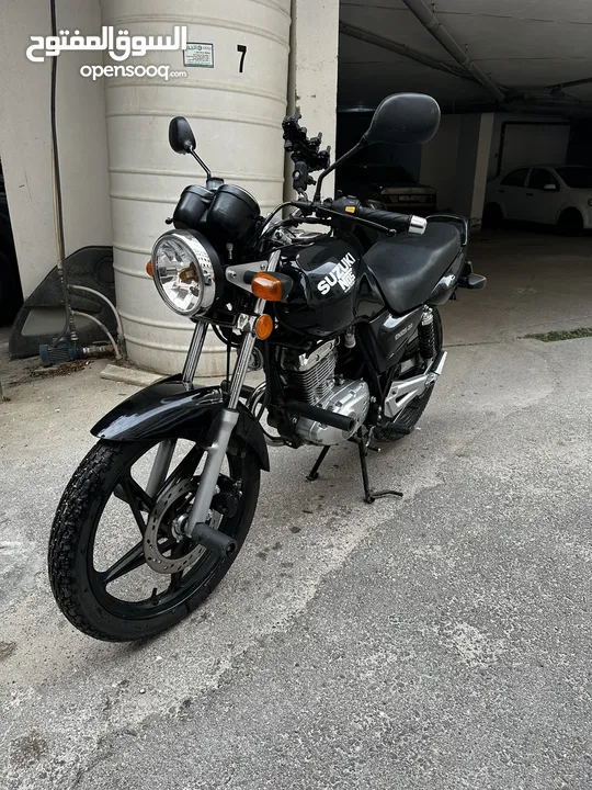 Suzuki EN125 Model 2022 like new