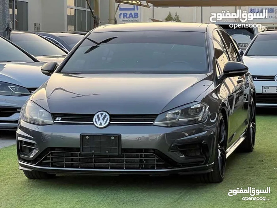 GOLF R SPORT 2.0 Gcc car