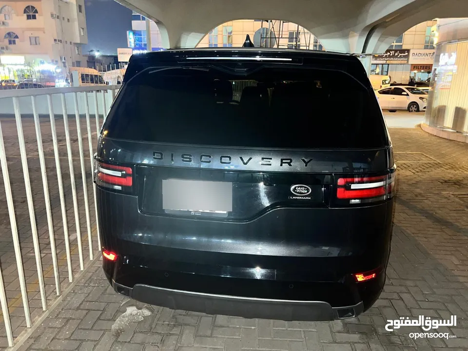 Land Rover Discovery 2020 gray and black