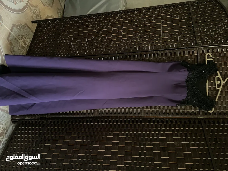 فساتين مقاسات مختلفة  للبيع لبسة فقط ساعتين الحفلة