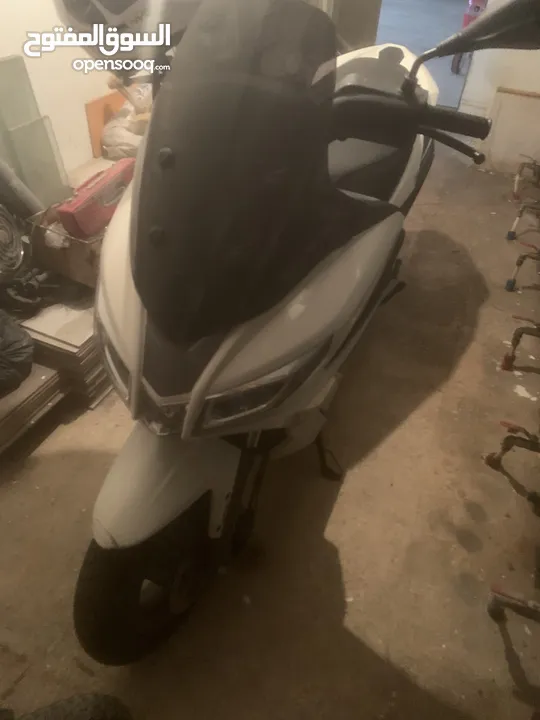 Aprilia SXR 160