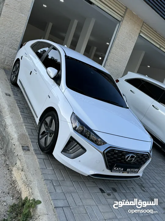 هونداي  أيونك  هايبرد  2021  الحبة  المميزة  على مستوى  الوطن