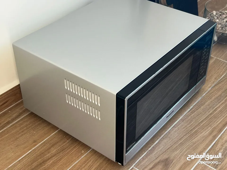 مايكرويف بناسونك اكبر حجم 44L 1100W