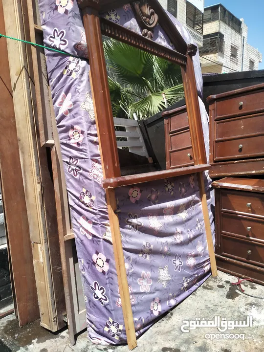 غرفة نوم خشب لاتيه ثقيل مافيها تكسير بحاجه الى صيانه مع. فرشة زمبرك