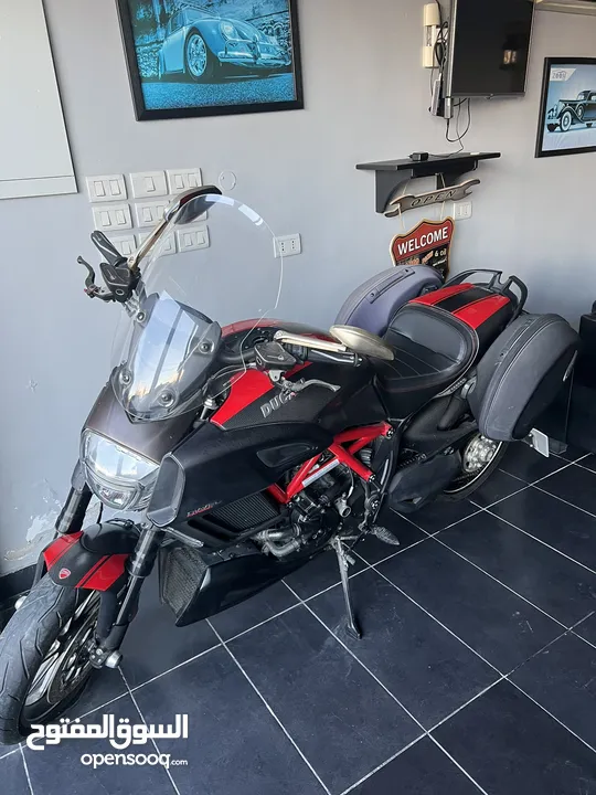2015 Ducati diavel  6000 km