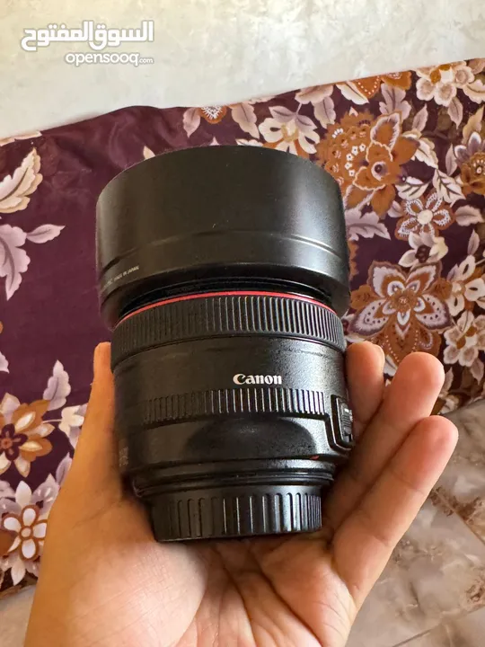 عدسة كانون 50mm 1.2