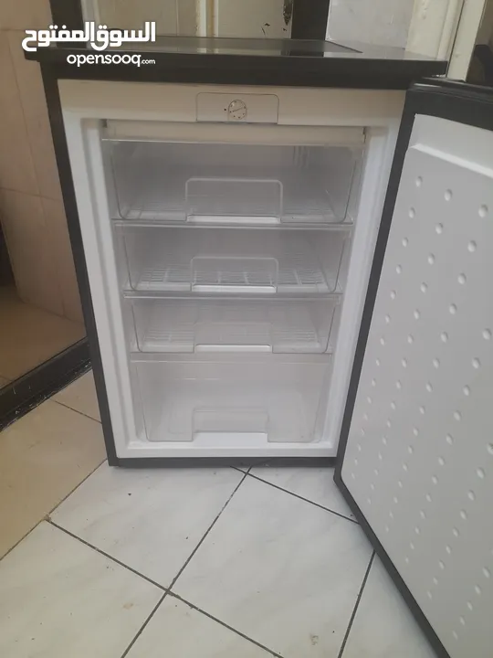 فريزر منزلي 90لتر. 40db