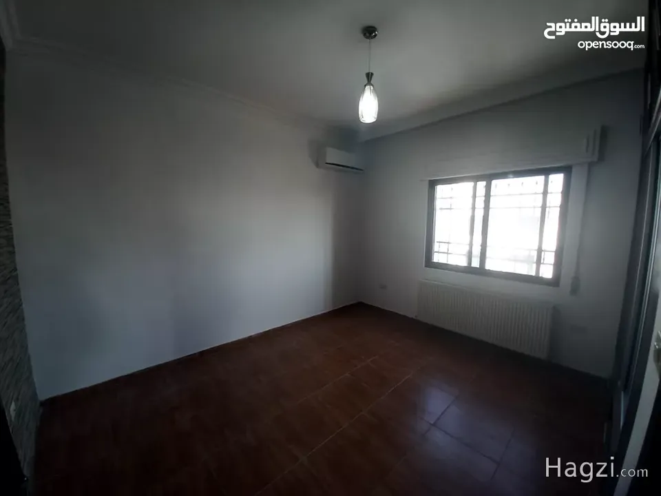 شقة مع روف للبيع في الجندويل ( Property ID : 30418 )