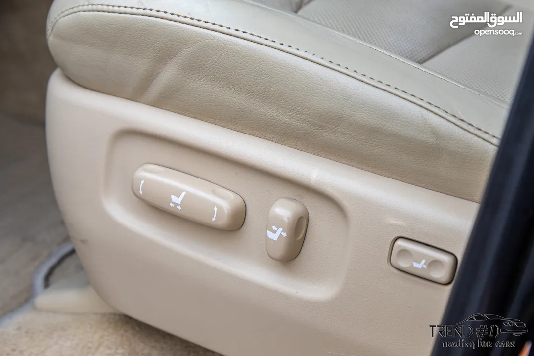 Toyota Land Cruiser VX-E 2016   السيارة وارد و بحالة الوكالة