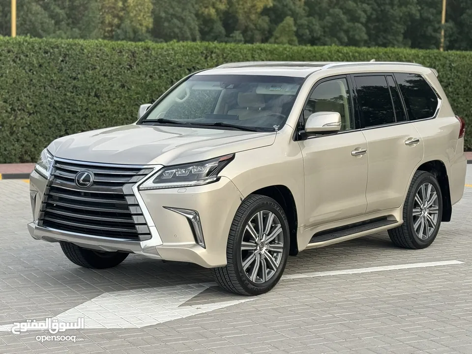 Lexus LX 570 model 2016, clean and at a good  price  لكزس ال اكس 570 موديل 2016 نظيف وسعر مناسب