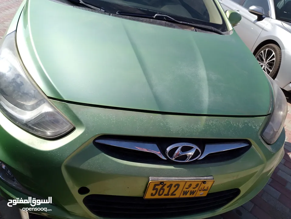 مالك اول استخدام داخل نزوه فقط90000 km   1600 اقتصادى جدا  first owner very neet car