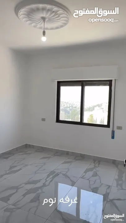 شقه في جبل الزهور منطقة مخدومة و حيوية