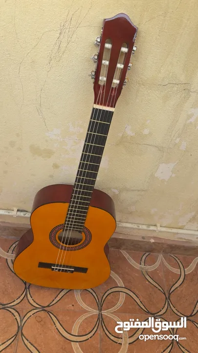 للبيع قيتار: