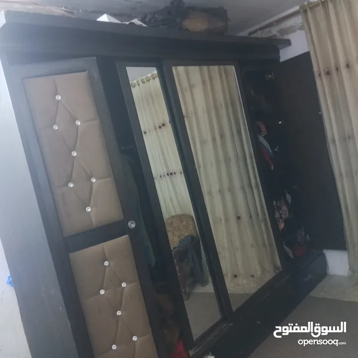 اثاث بيت مكون من جلسه عربيه غرفه نوم وطقم مورس