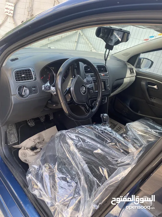 بولو انتاج وترخيص 2015 ماتور 1200 TSI  جير عادي قطارة بالمصروف لعبة بوضع الشركة