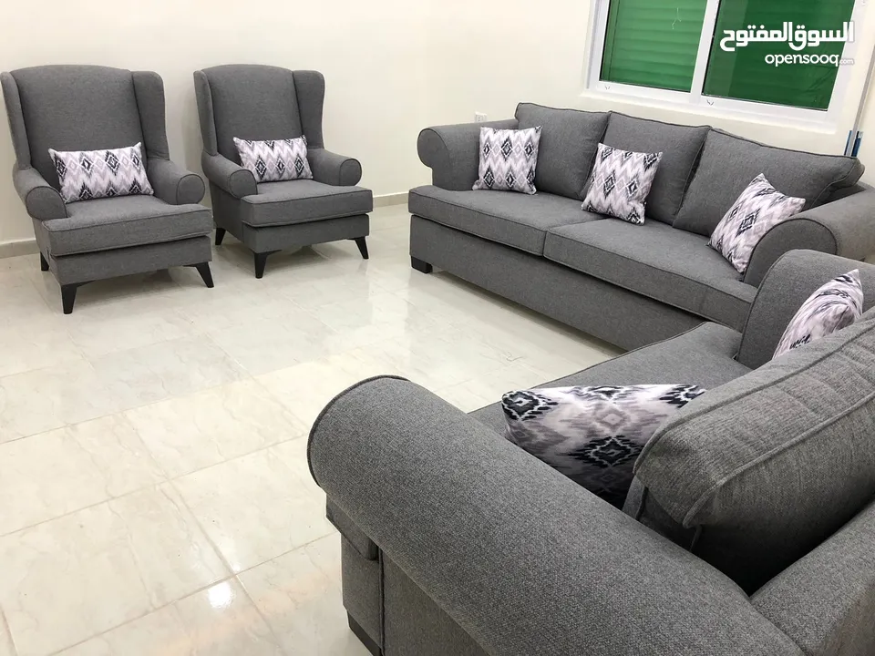 طقم كنب امريكي  فاخر جدا قمه في الفخامه والرقي والتميز  خشب سويد4سم ثقييل جداً