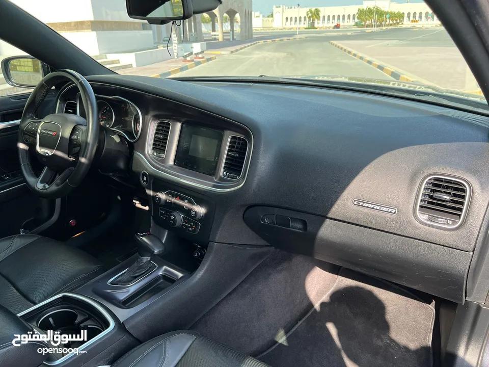 Dodge CHARGER SXT v6 model 2018 FOR SALE