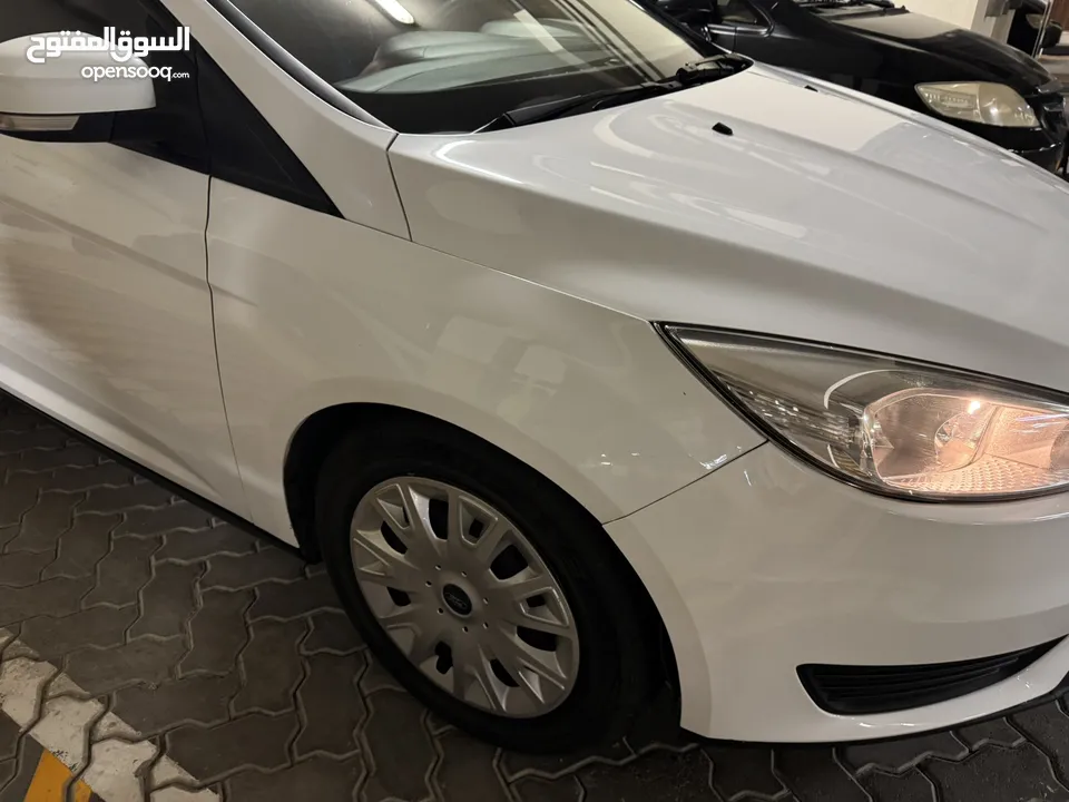 FORD FOCUS 2016 GCC with good condition without any damage no accidents