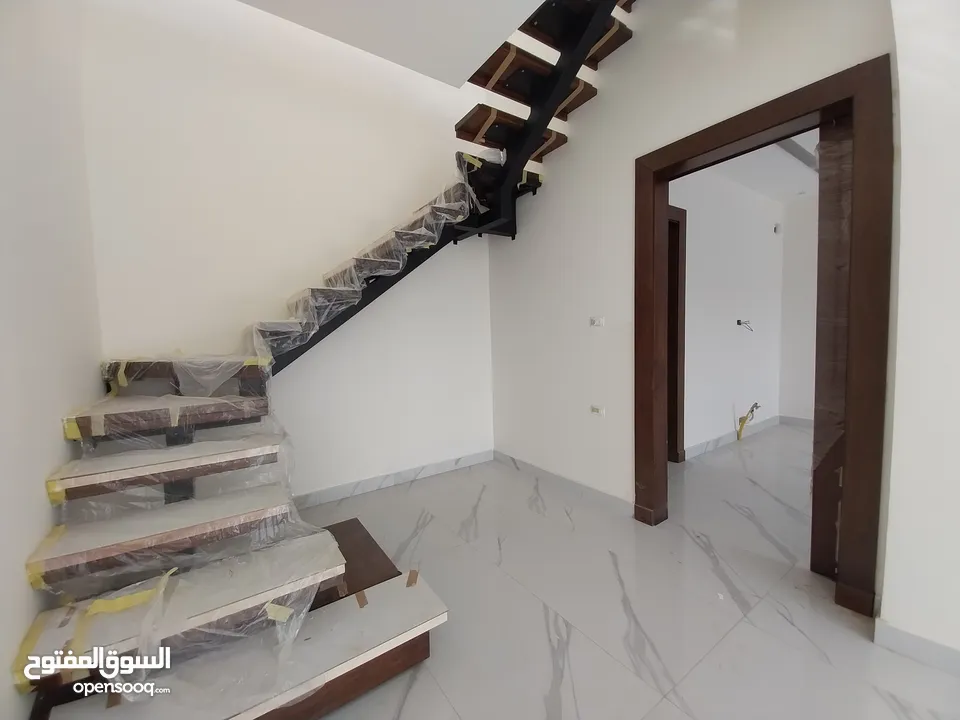Apartment for sale in deir Ghbar  ( Property 36710 )-174782738