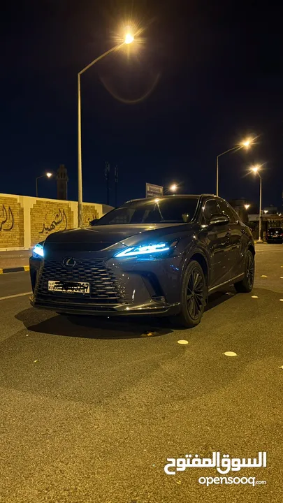 2023 لكزس أر اكس 350 AWD