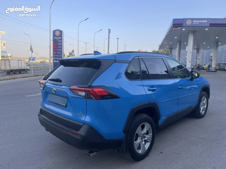 2020 TOYOTA RAV4 LE 4*4 السياره تب نضافه بصلاه على النبي وكاله