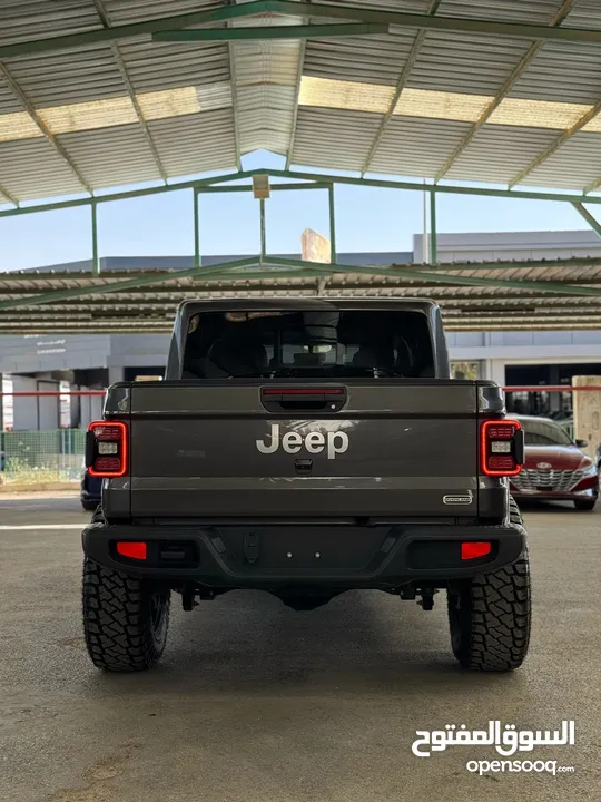 Jeep Gladiator 2022 overland