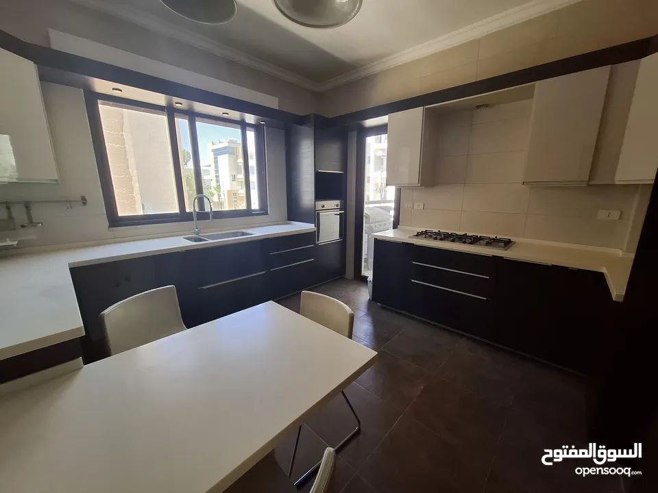 شقة غير مفروشة للأيجار ( Property 43370 )-175068057