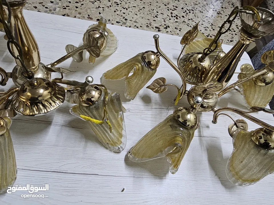 ثريتان لغرف المجلس او النوم.