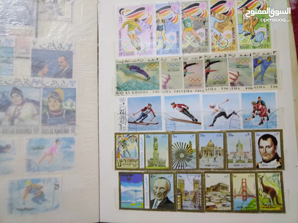 نيشان ملكى وزن41, 41 جرام من الدهب والفضه وعقدفضه من الاحجار الكريمه وطوابع قديمه نادره