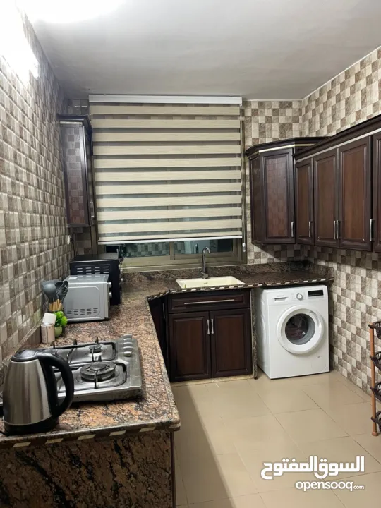 شقة مفروشة للاجار في شارع عصيرة