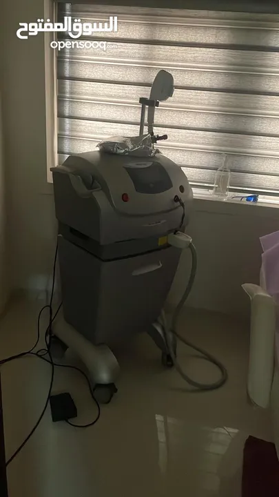 Alma lazer اصلي من شركه الام صالون ليزر كامل التجهيزات ، مع جهاز ليزر الما مع تنازل والتسجيل باسمك