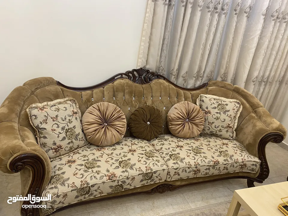 طقم كنب فاخر جدا