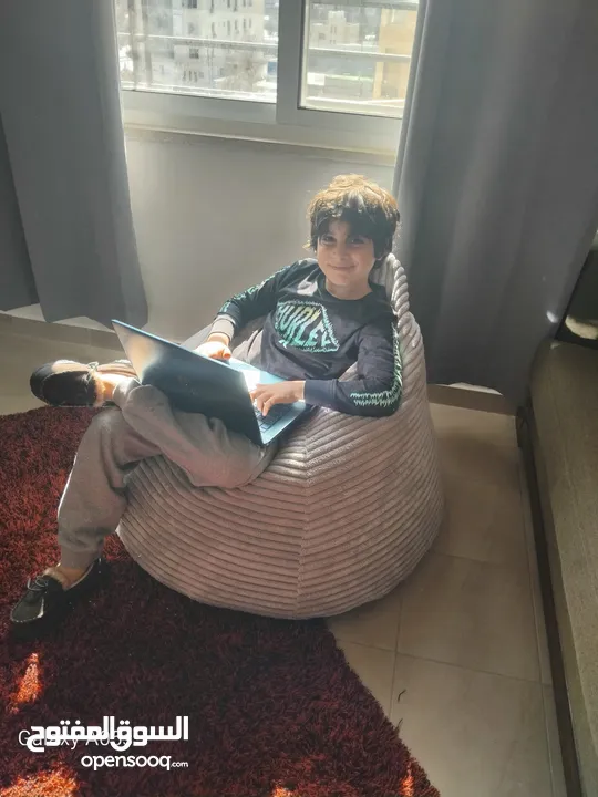 بفات beanbags  لالعاب البلايستيشن والقراءة وتكملة اعمال الكمبيوتر