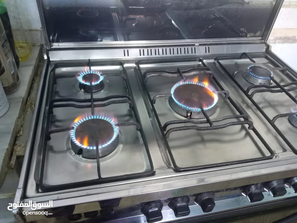 بوتكاز خمس عيون (غاز وفرن ) وكاله للبيع 120 دينار  الموقع الاغوار الشماليه/كريمه للاستفسار 077232383