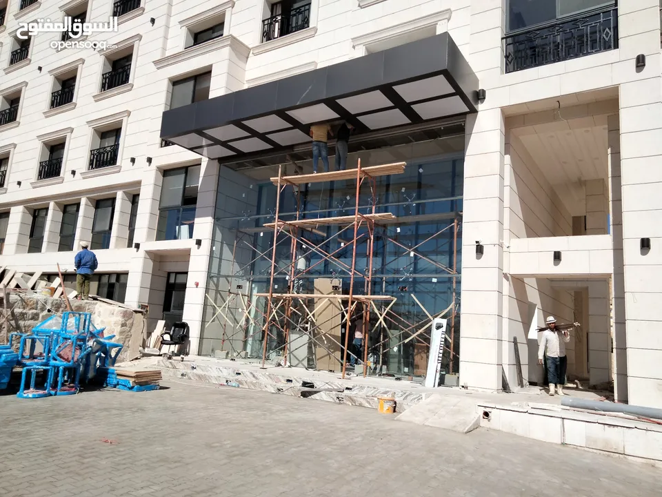 اعمال زجاج وسكريت