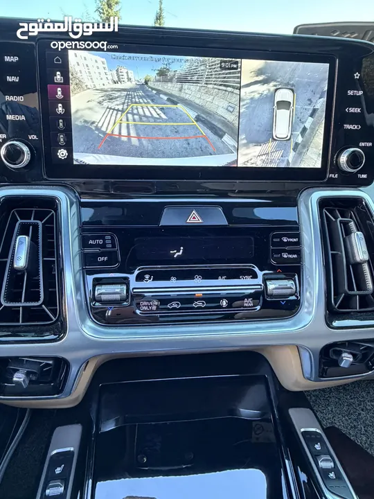 كيا سورينتو هايبرد بزنس فل اضافات مع فتحة سقف بانوراما ترخيص 2022/ 240 حصان  بسعر مميز جد 159000 كاش