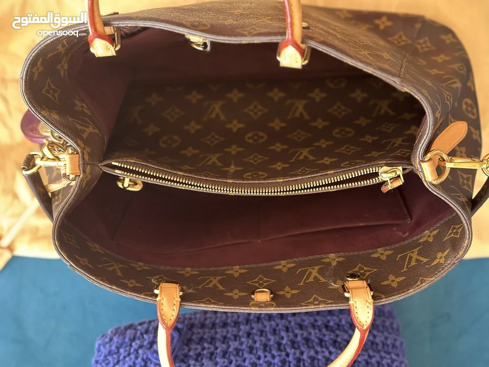 Montaigne leather handbag Good condition