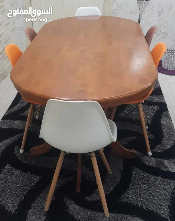 طاولة سفرة و 6 كراسي