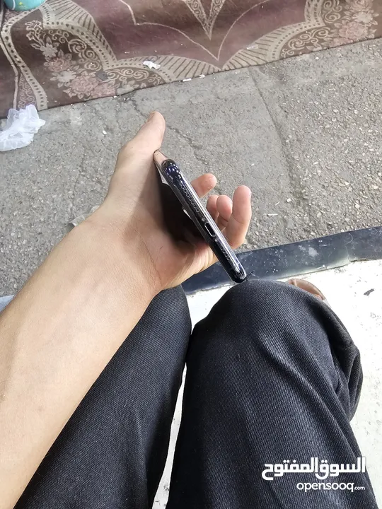 للبيع آيفون بطارية 86