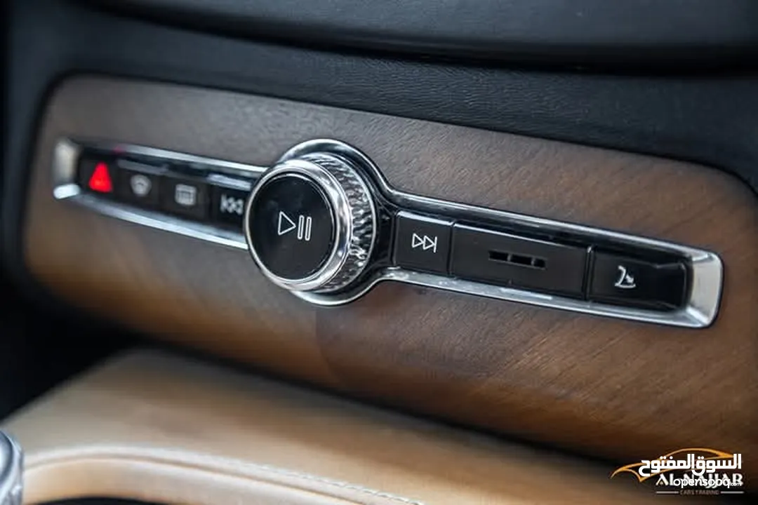Volvo XC90 T8 R-Design 2016 Plug in hybrid   السيارة مميزة جدا و لا تحتاج الى صيانة