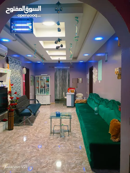 Reputed salon for sale/     اصالون مشهور للبيع في الرستاق