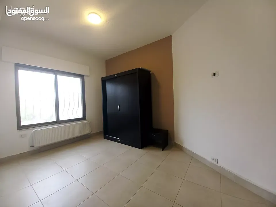 شقة مفروشة للإيجار في دير غبار  ( Property 35550 ) سنوي فقط