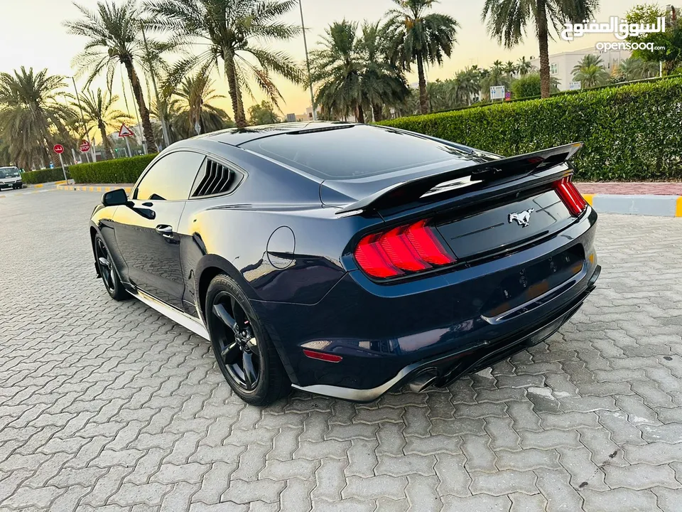 Ford mustang eco post 2018 very clean