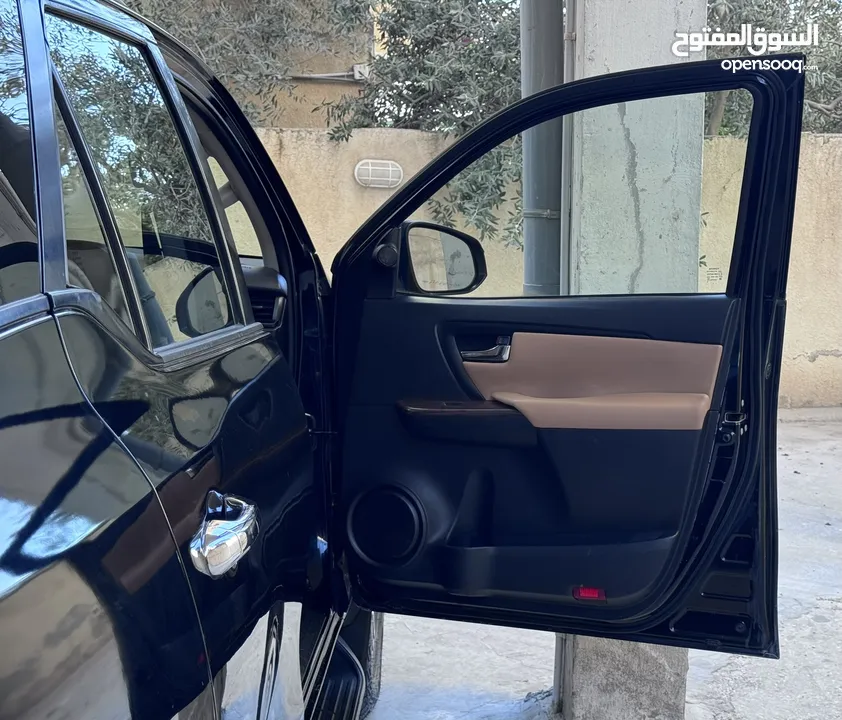 Toyota fortuner 2018 l