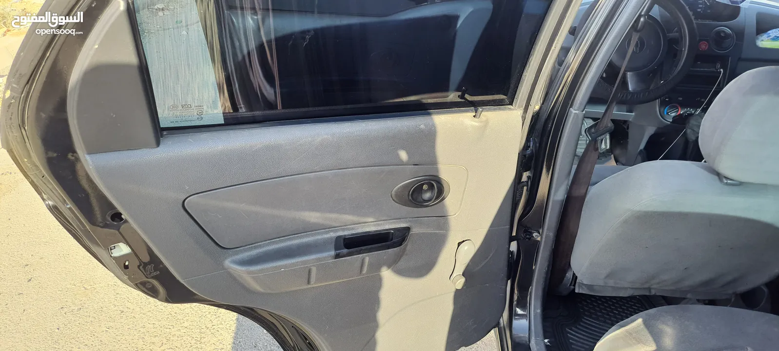 سبارك اتوماتيك سبارك اتوماتيك 2006 ماتور 800cc امامي  مضروب وجيدات خالي قص قلبان . شبابيك كهرباء.  غ