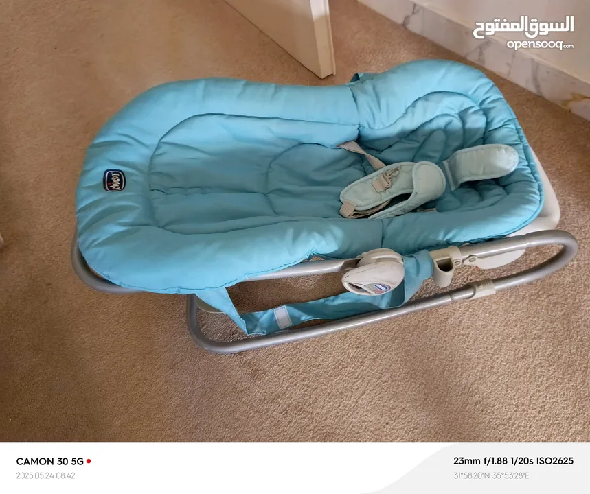 كرسي بيبي نوع chicco للبيع