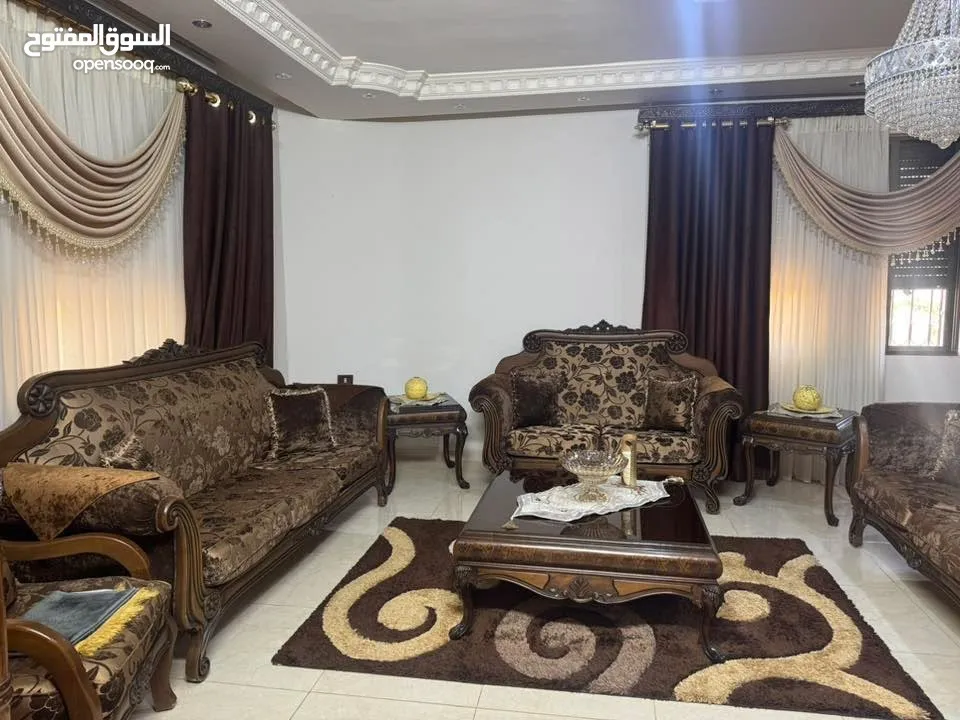 طقم كنب وتوابعه للبيع