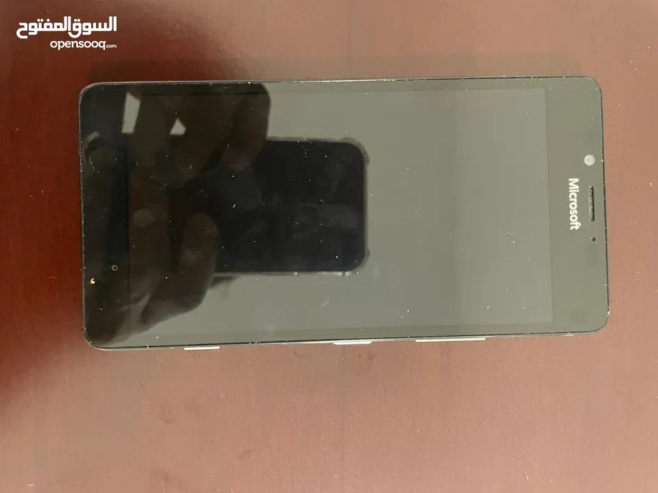 Nokia Lumia 950 windows phone in excellent condition